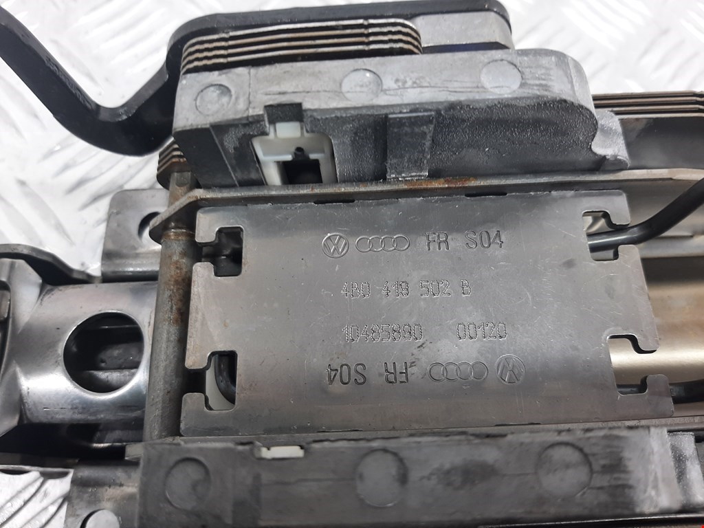 Колонка рулевая AUDI A6 C5 1997-2004