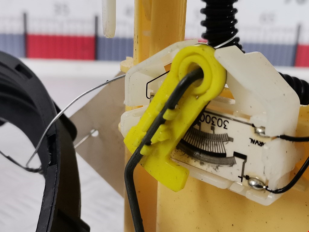 Датчик уровня топлива PEUGEOT 407 2004-2010