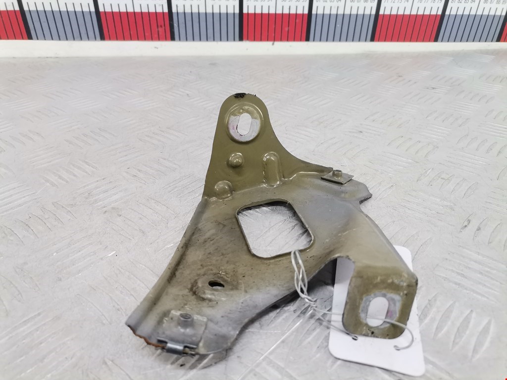 Кронштейн (крепление) крыла переднего левого Chevrolet Orlando (2010-2023)