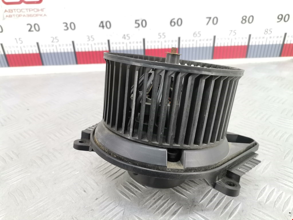 Моторчик (мотор) отопителя салона CITROEN Xantia 1993-2002