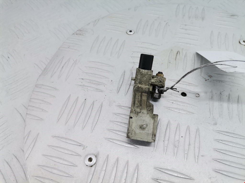 Датчик положения коленвала VOLKSWAGEN Golf V 2003-2009