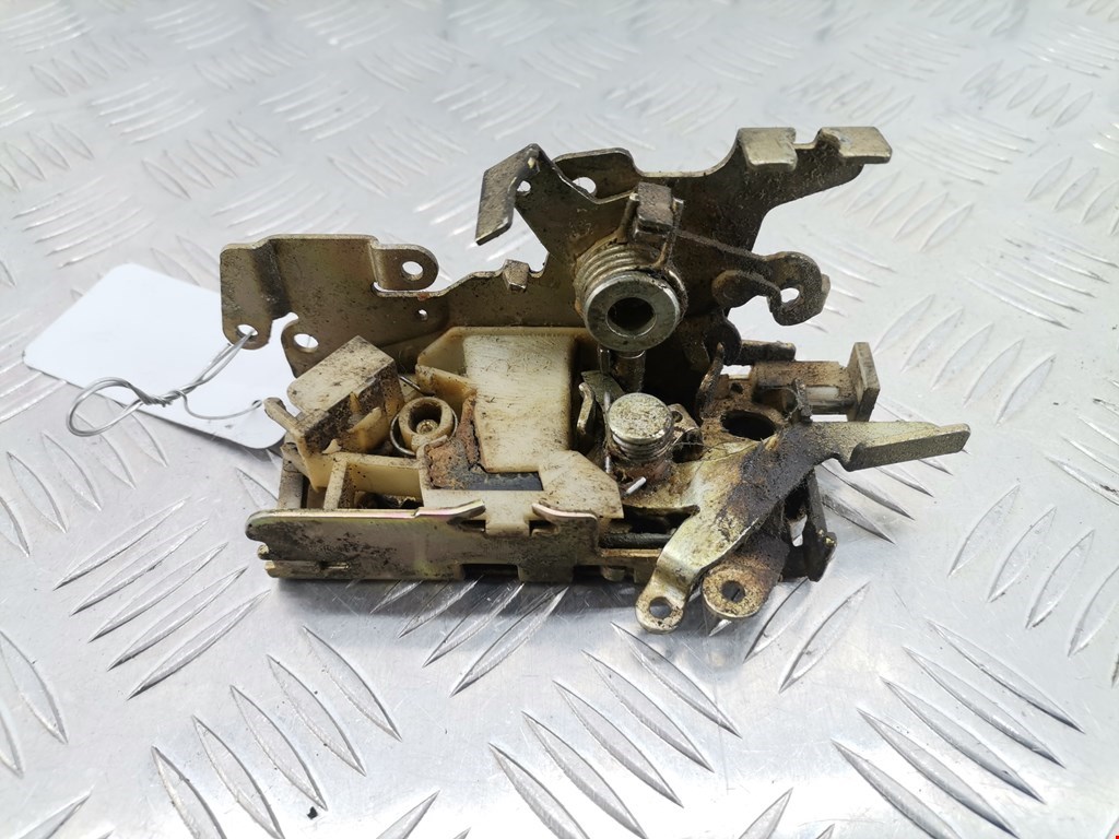 Замок двери передней левой VOLKSWAGEN LT 1996-2006