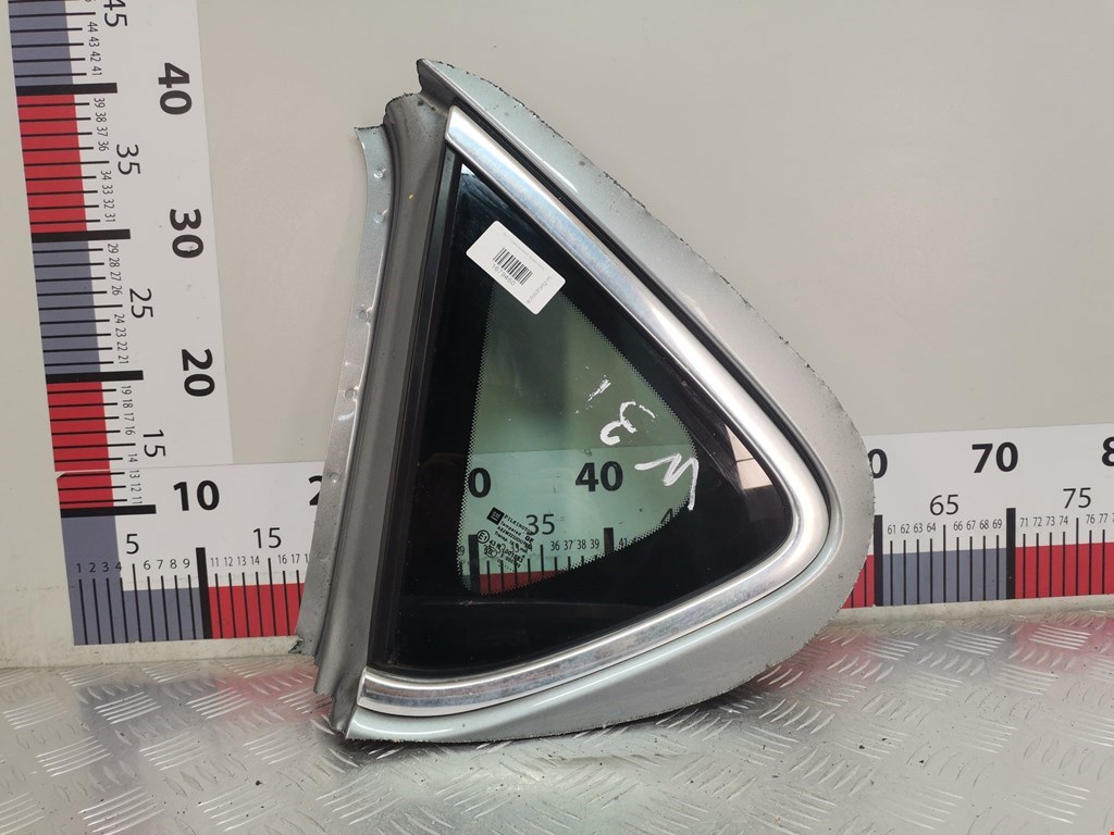 Стекло кузовное глухое левое OPEL Astra J 2009-2017