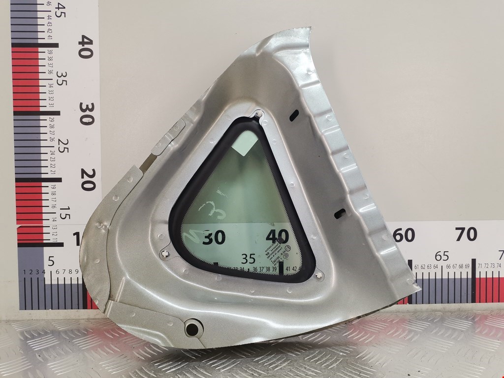 Стекло кузовное глухое левое OPEL Astra J 2009-2017