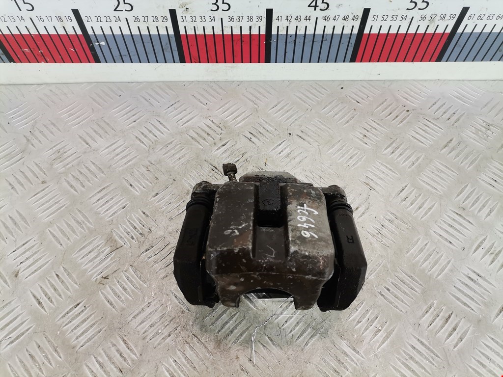 Суппорт задний правый TOYOTA RAV 4 XA30 2006-2012