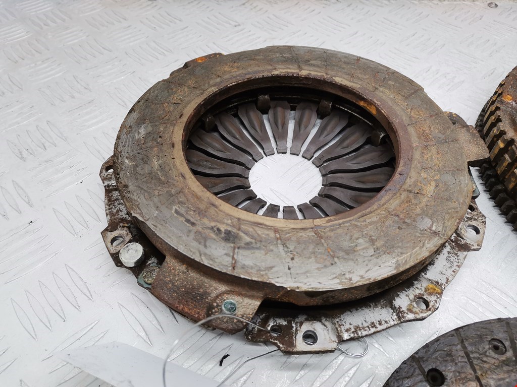 Маховик (демпфер сцепления) RENAULT Scenic II 2003-2010