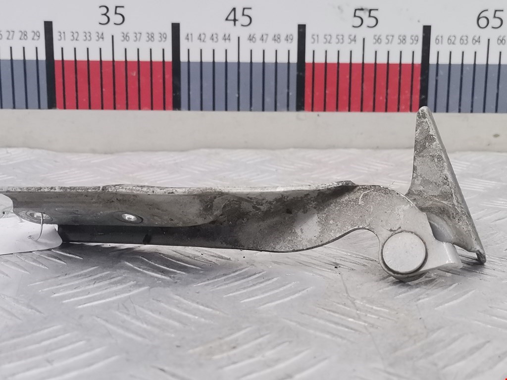 Петля капота левая/правая DAIHATSU Gran Move 1996-2002