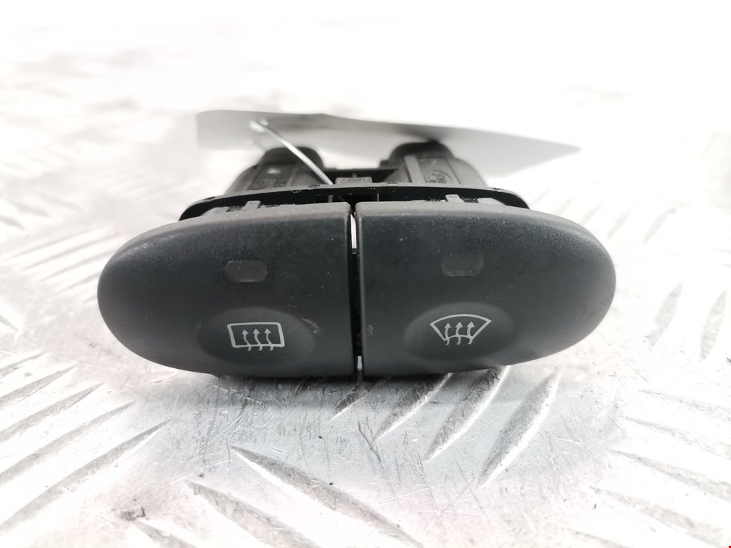 Кнопка подогрева (обогрева) заднего стекла Ford Mondeo 2 (1996-2002)