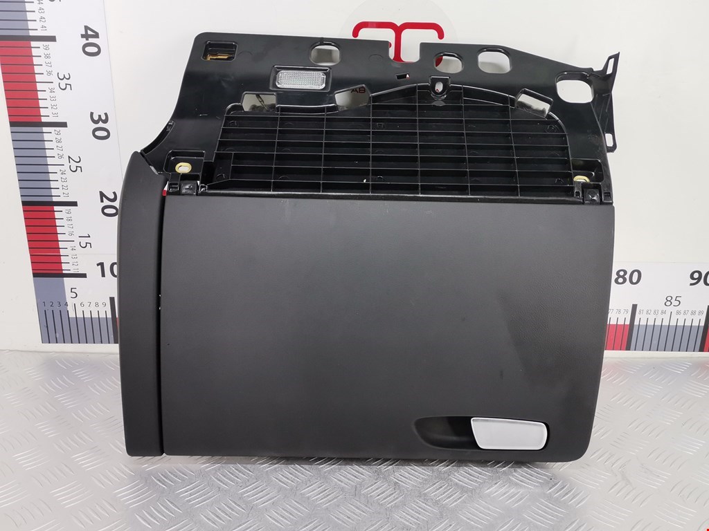 Бардачок AUDI A5 2007-2016