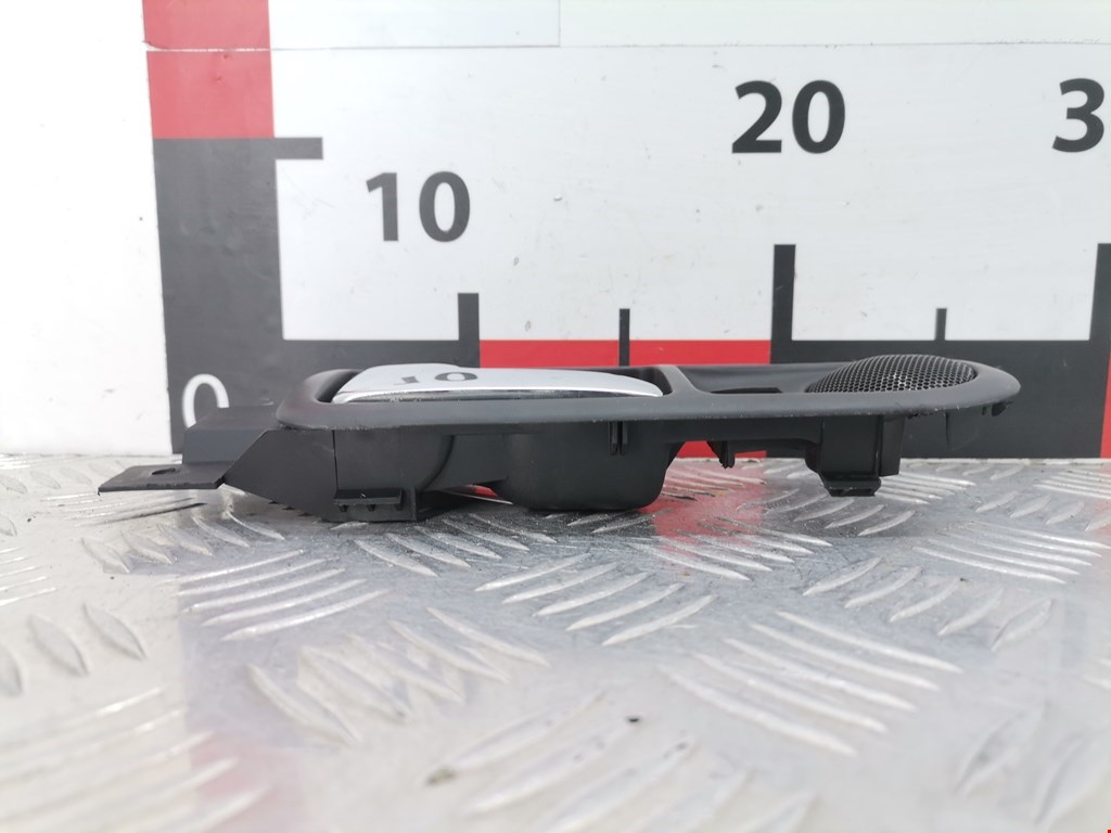 Ручка дверная задняя внутренняя левая VOLKSWAGEN Passat B5 1997-2005