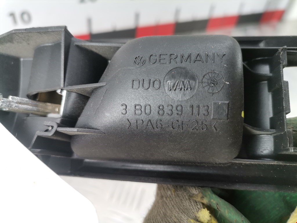Ручка дверная задняя внутренняя левая VOLKSWAGEN Passat B5 1997-2005