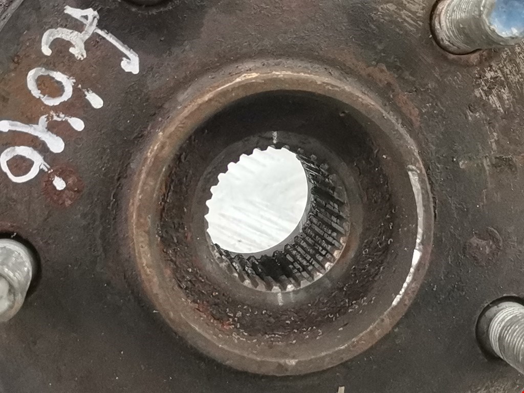 Ступица передняя правая TOYOTA RAV 4 XA30 2006-2012