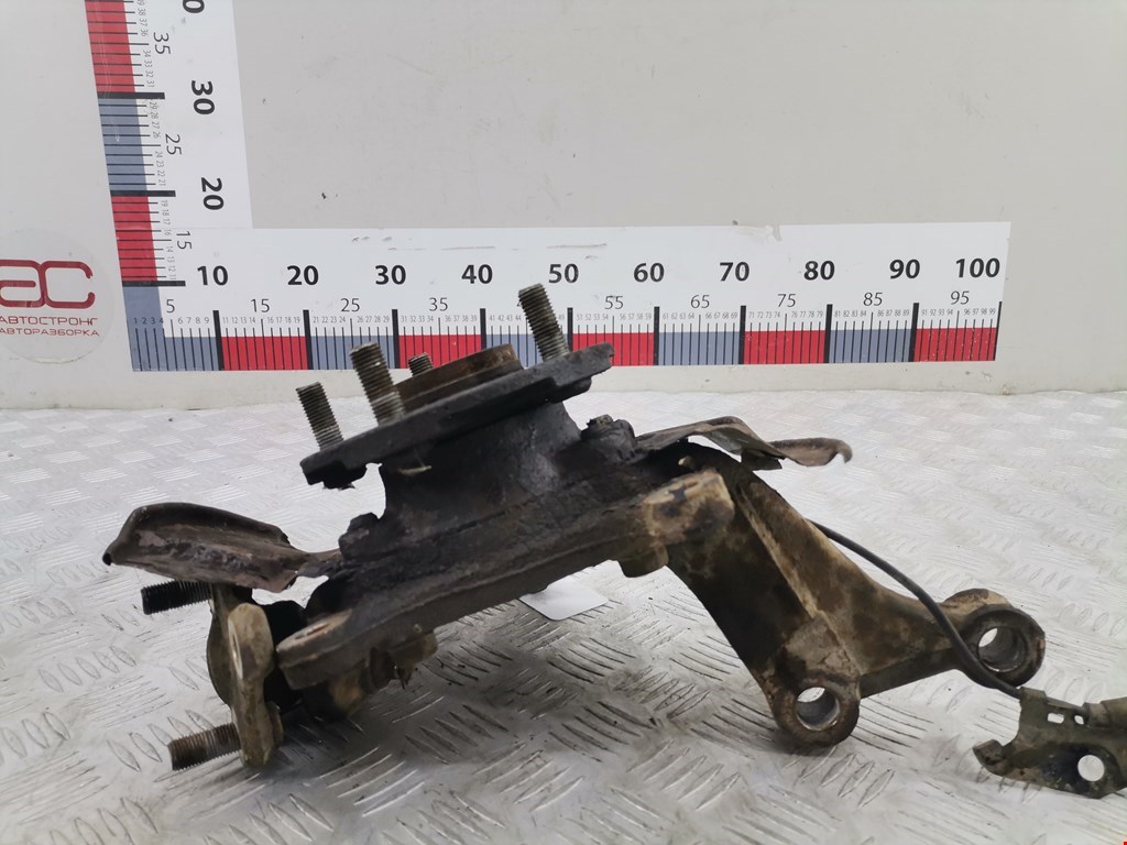 Ступица передняя правая TOYOTA RAV 4 XA30 2006-2012