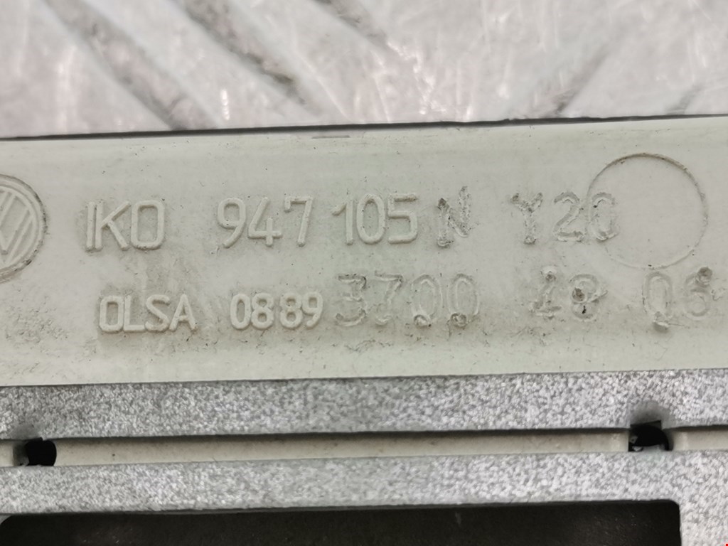 Плафон салонный (салона фонарь) VOLKSWAGEN Golf V 2003-2009