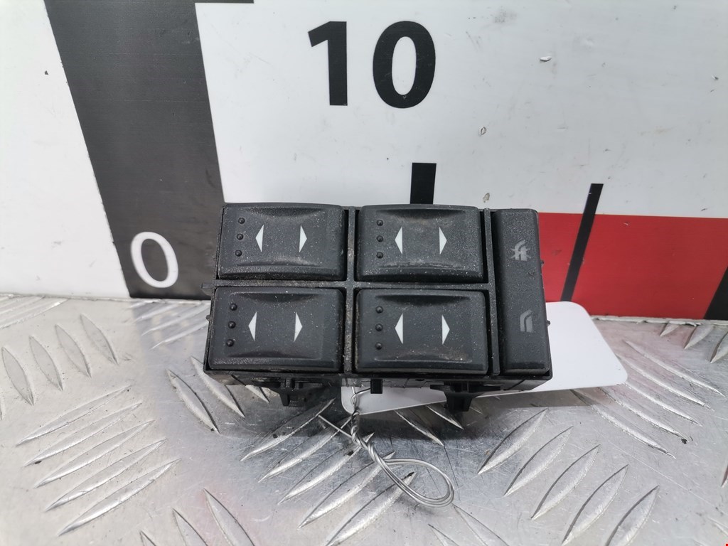 Блок управления стеклоподъемниками FORD Mondeo III 2000-2007