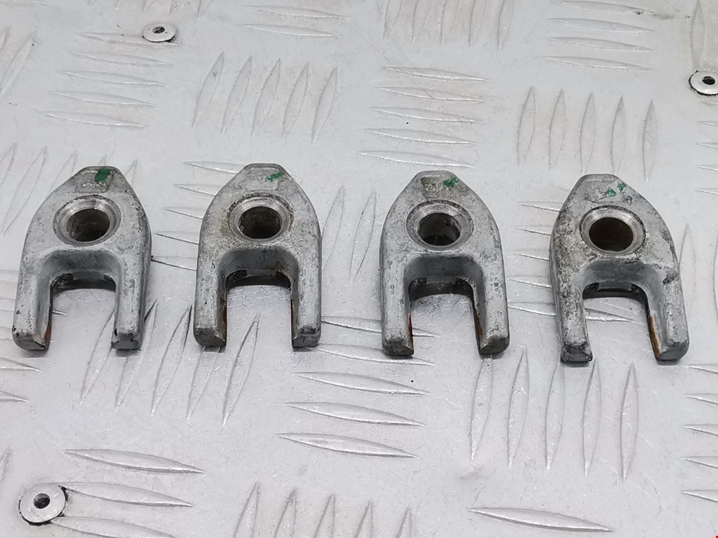 Кронштейн форсунки RENAULT Megane II 2002-2009