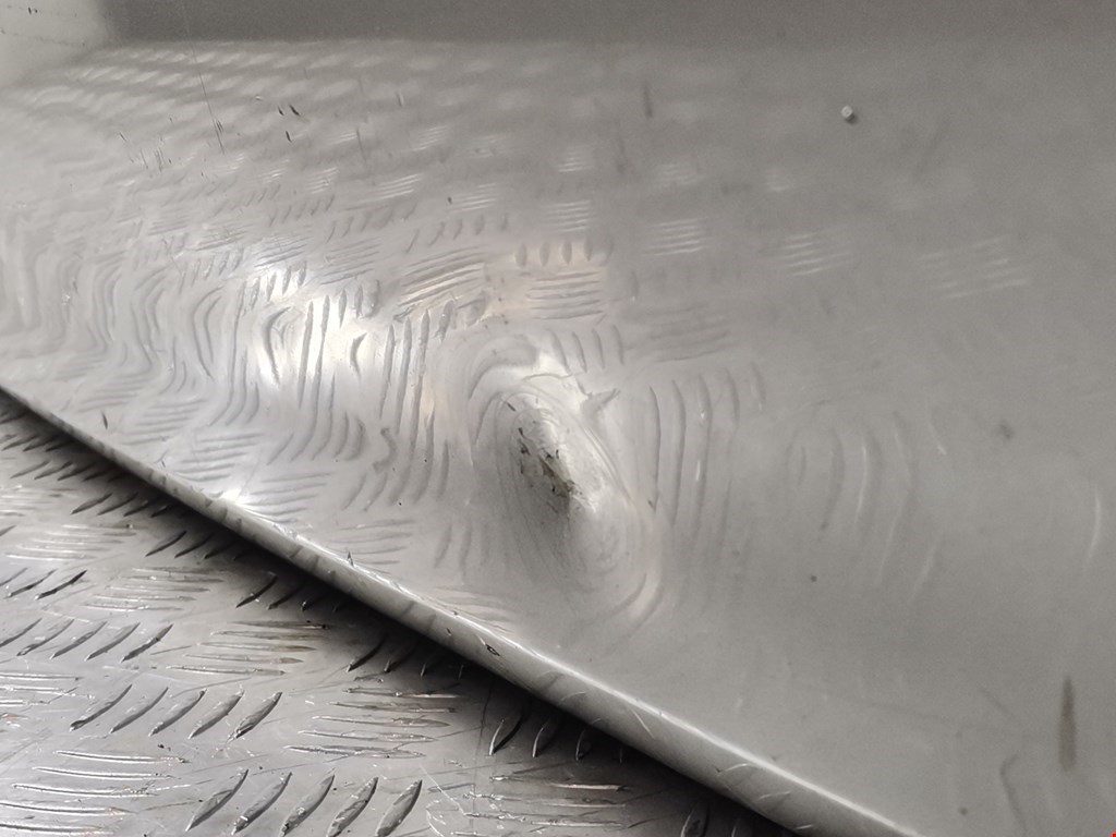 Бампер задний KIA Carnival I 1999-2005