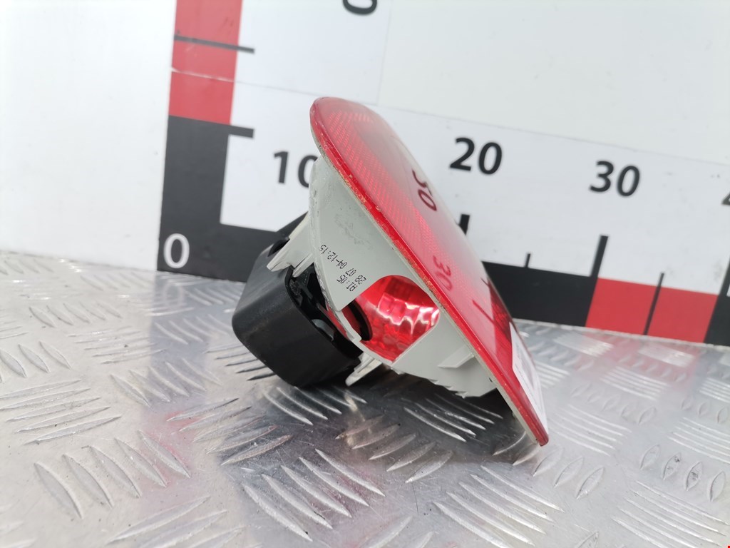 Фонарь задний внутренний правый BMW 3er E46 1998-2006