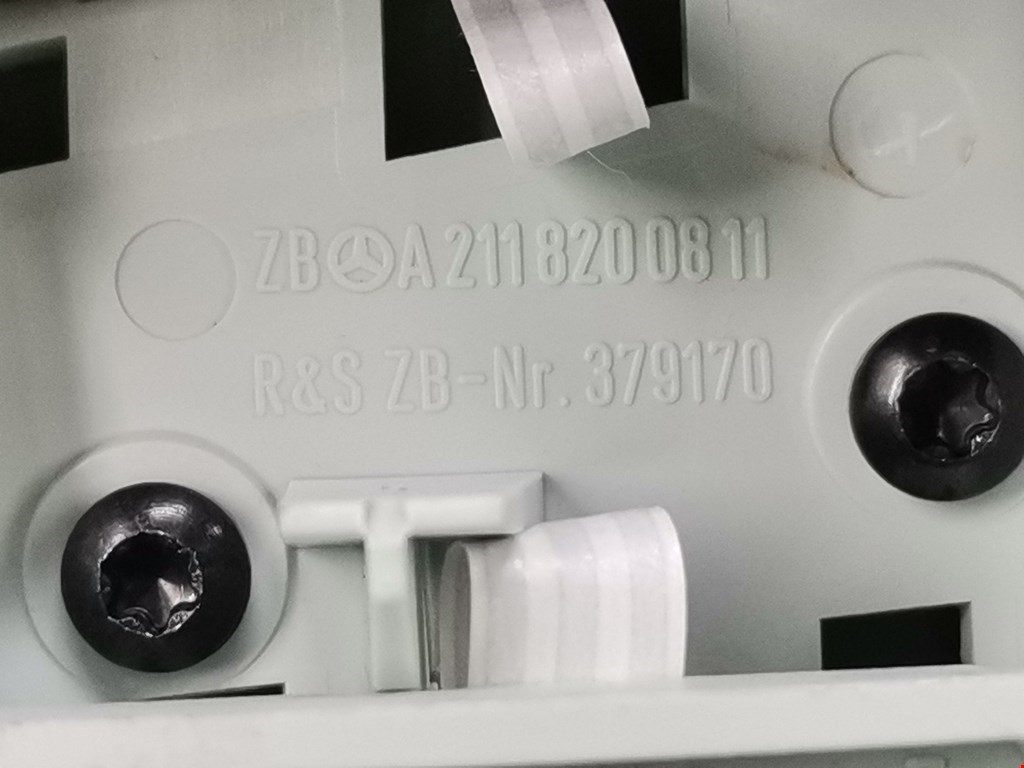 Фонарь задний правый MERCEDES-BENZ E-Class W211, S211 2002-2009