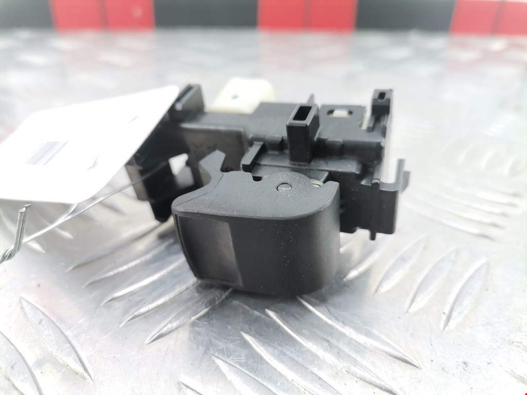 Кнопка стеклоподъемника TOYOTA RAV 4 XA30 2006-2012