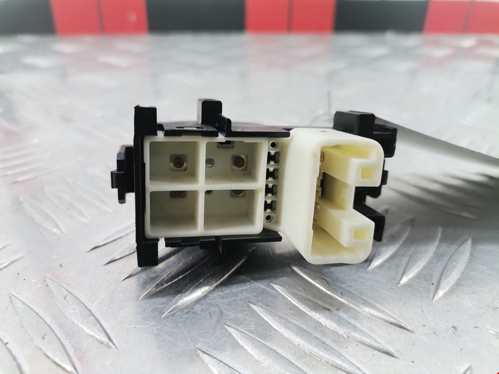 Кнопка стеклоподъемника TOYOTA RAV 4 XA30 2006-2012