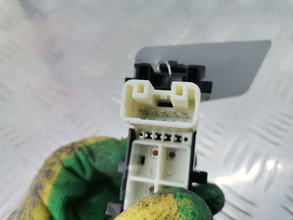 Кнопка стеклоподъемника TOYOTA RAV 4 XA30 2006-2012