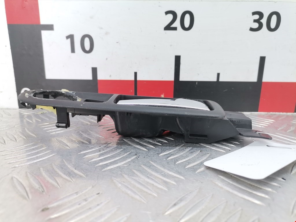 Ручка дверная задняя внутренняя правая VOLKSWAGEN Bora 1998-2005