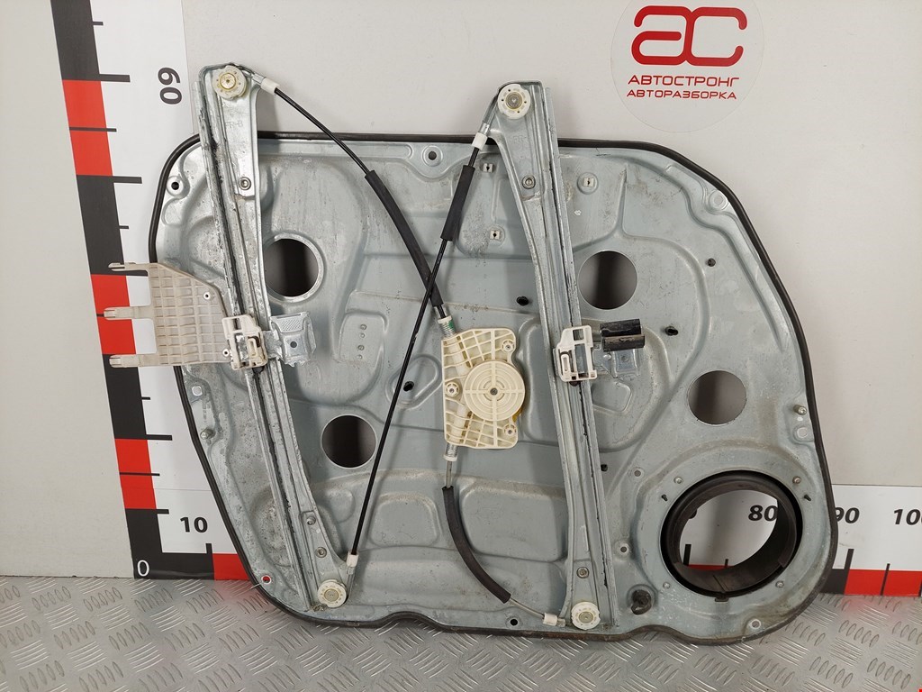 Стеклоподъемник передний правый KIA Carens 2006-2012