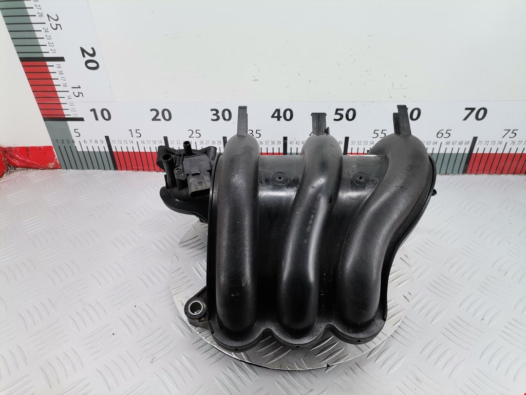 Коллектор впускной VOLKSWAGEN Fox 2005-2011