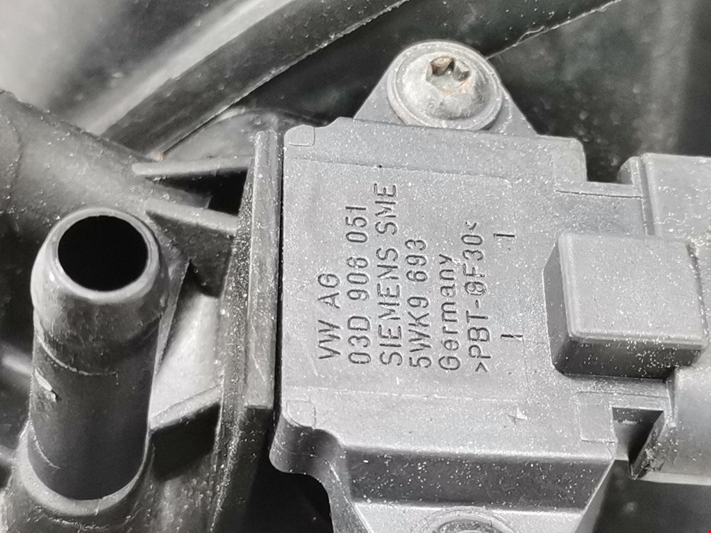 Коллектор впускной VOLKSWAGEN Fox 2005-2011