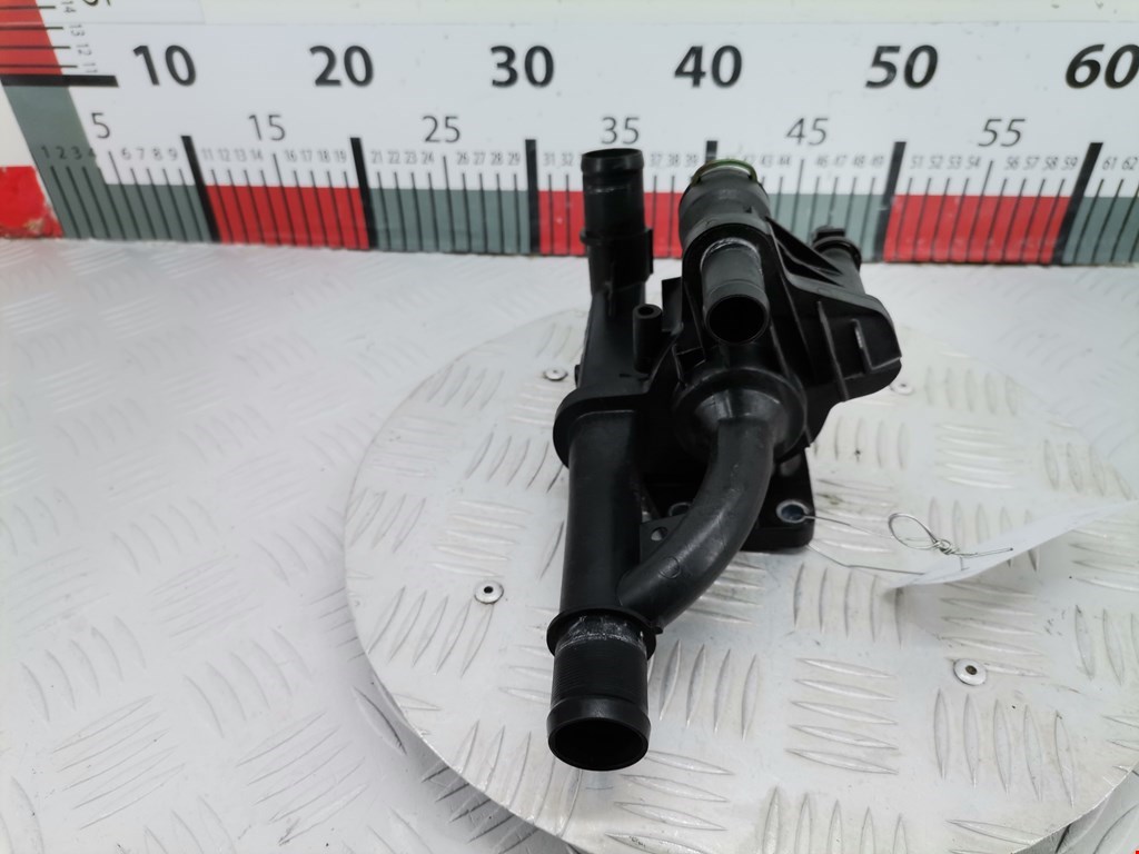 Корпус термостата FORD Focus II 2005-2011