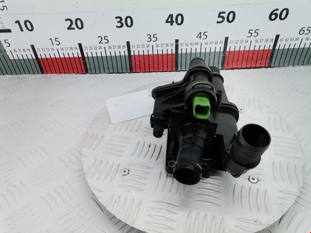 Корпус термостата FORD Focus II 2005-2011