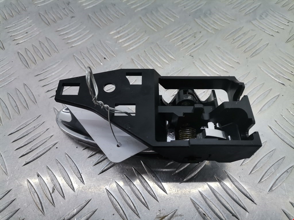 Ручка дверная задняя внутренняя левая TOYOTA RAV 4 XA30 2006-2012