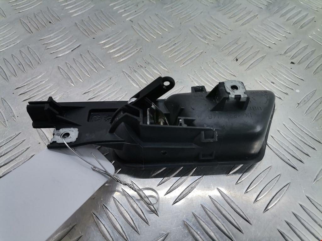Ручка дверная задняя внутренняя правая VOLKSWAGEN Golf V 2003-2009