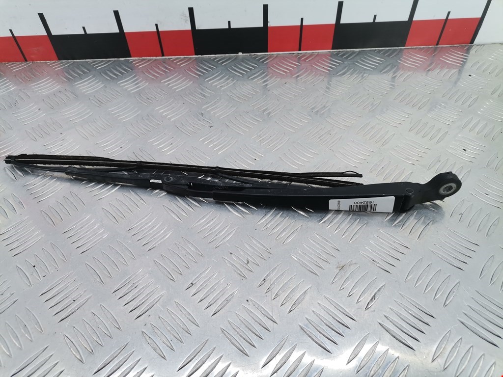 Поводок дворника задний (заднего) AUDI A4 B5 1995-2001