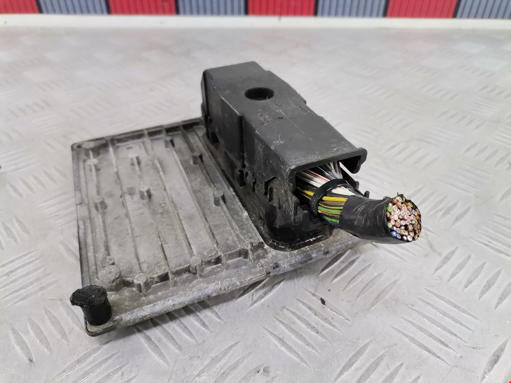 Блок управления двигателя (ЭБУ) FORD Fiesta 2001-2008