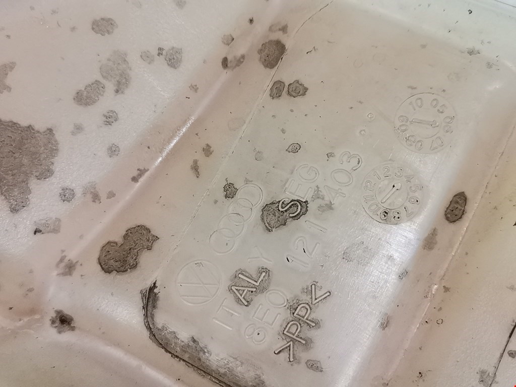 Бачок расширительный AUDI A4 B7 2004-2007