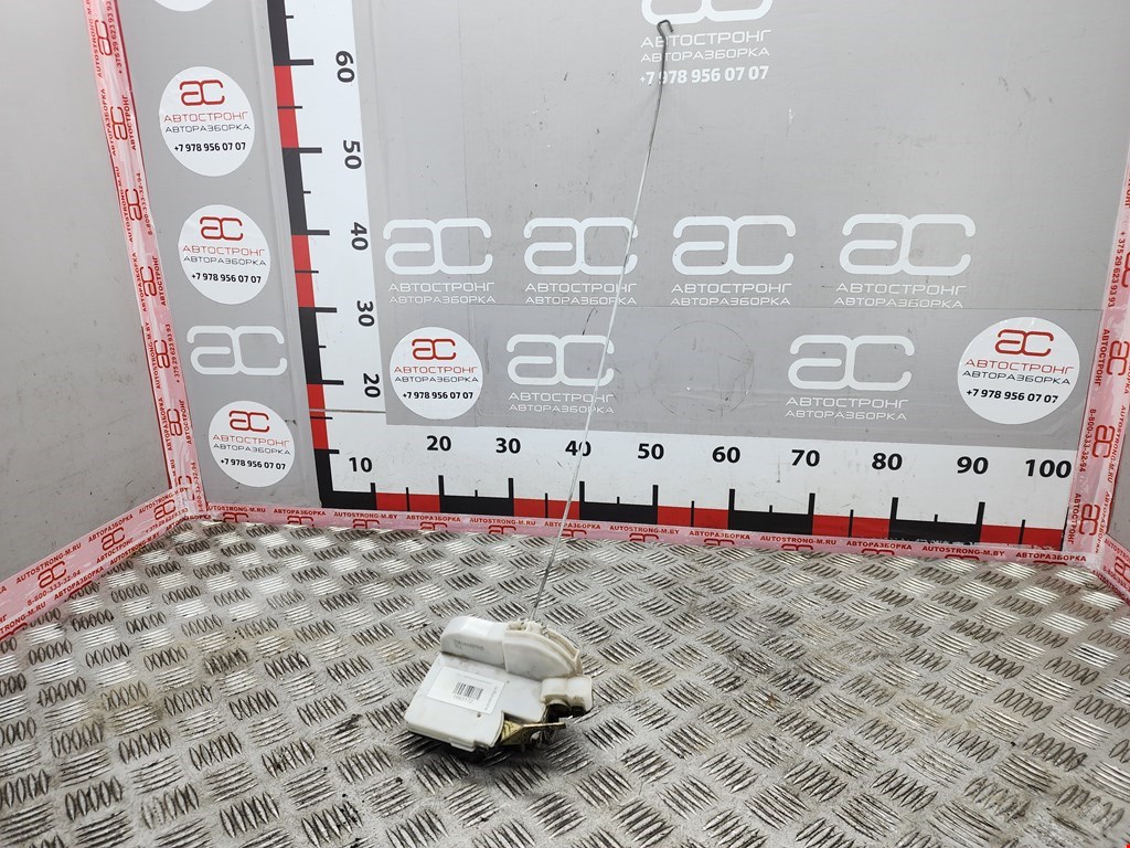 Замок двери передней левой VOLKSWAGEN Golf III 1991-1997