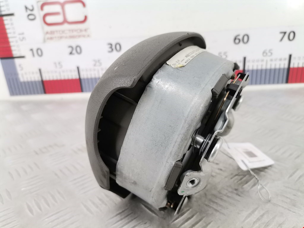 Подушка безопасности в рулевое колесо AUDI A4 B7 2004-2007