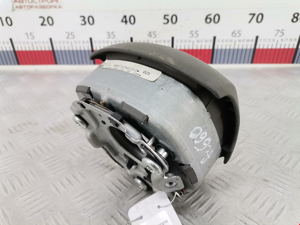 Подушка безопасности в рулевое колесо AUDI A4 B7 2004-2007