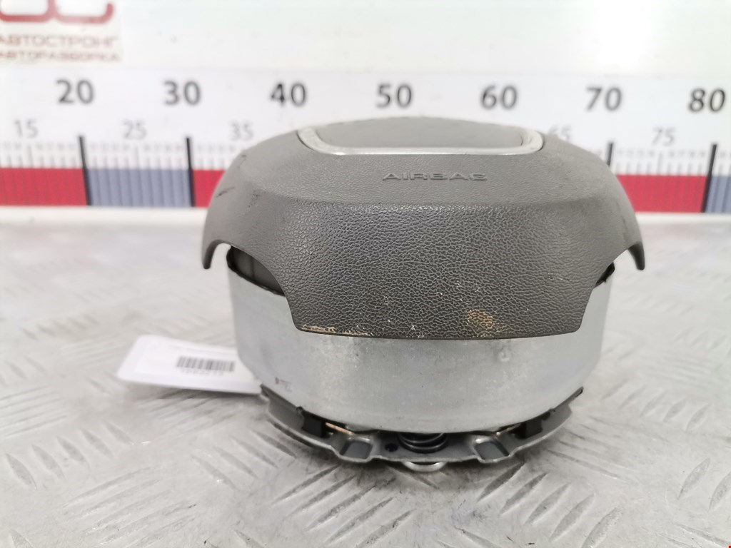 Подушка безопасности в рулевое колесо AUDI A4 B7 2004-2007