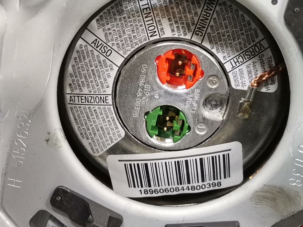 Подушка безопасности в рулевое колесо AUDI A4 B7 2004-2007