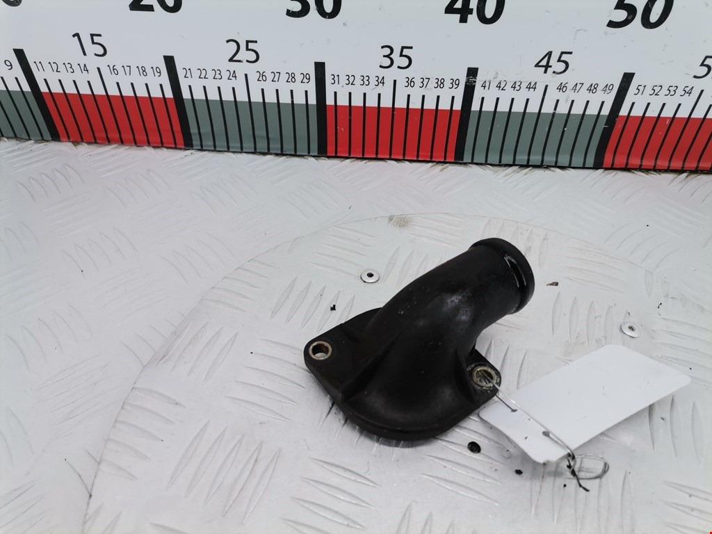 Корпус термостата VOLKSWAGEN Passat B3 1988-1993