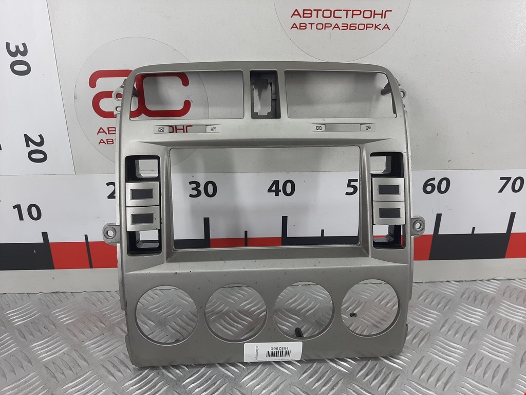 Накладка декоративная KIA Carnival I 1999-2005