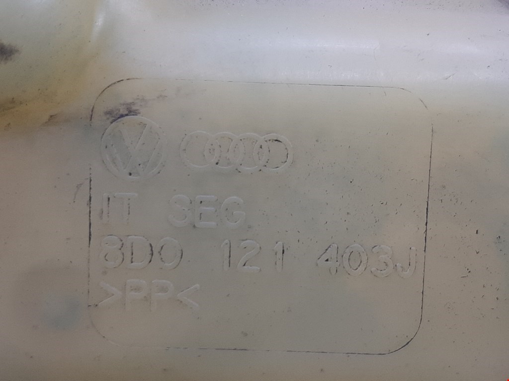 Бачок расширительный VOLKSWAGEN Passat B5 1997-2005