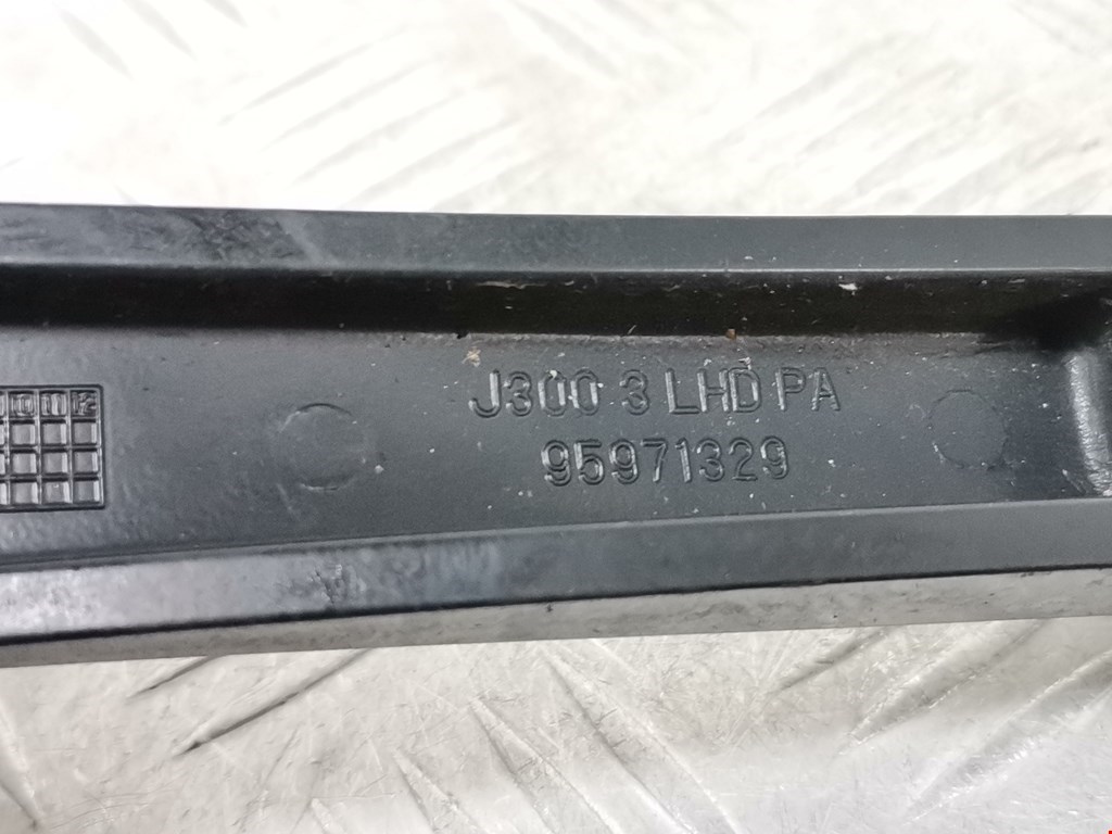 Поводок дворников передний левый/ правый CHEVROLET Cruze 2009-2015