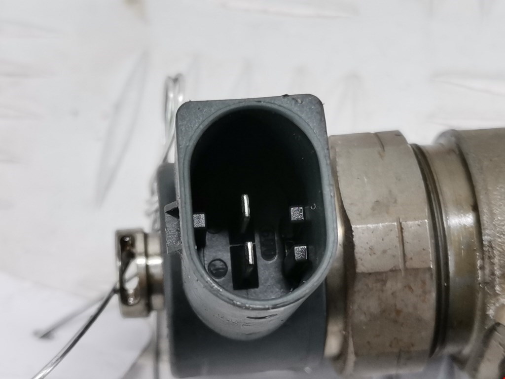 Форсунка дизельная электрическая MERCEDES-BENZ C-Class C-klasse W203 2000-2007