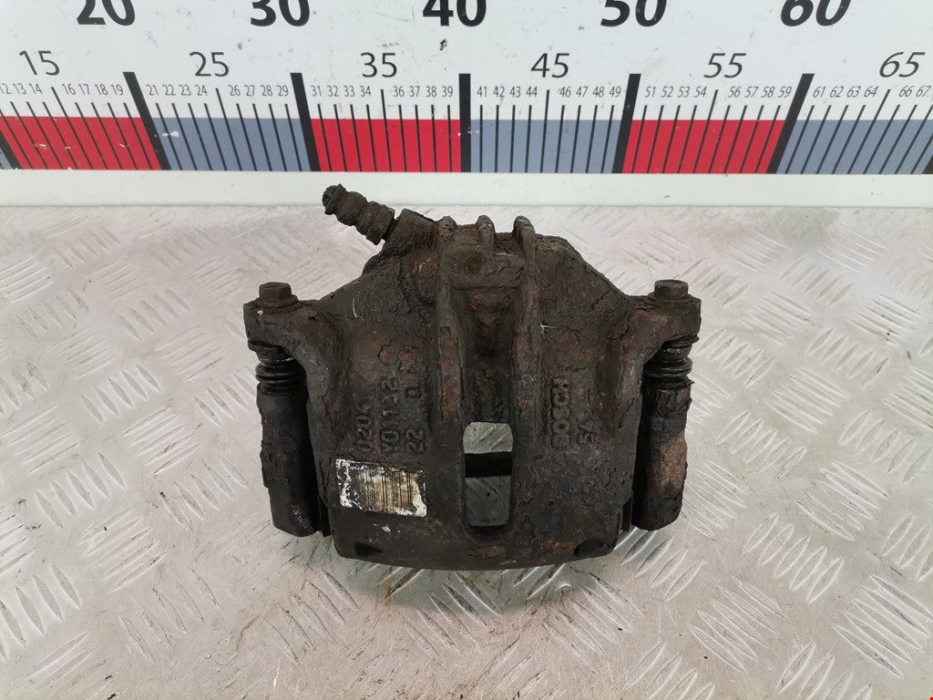 Суппорт передний правый Peugeot 206 (1998-2006)