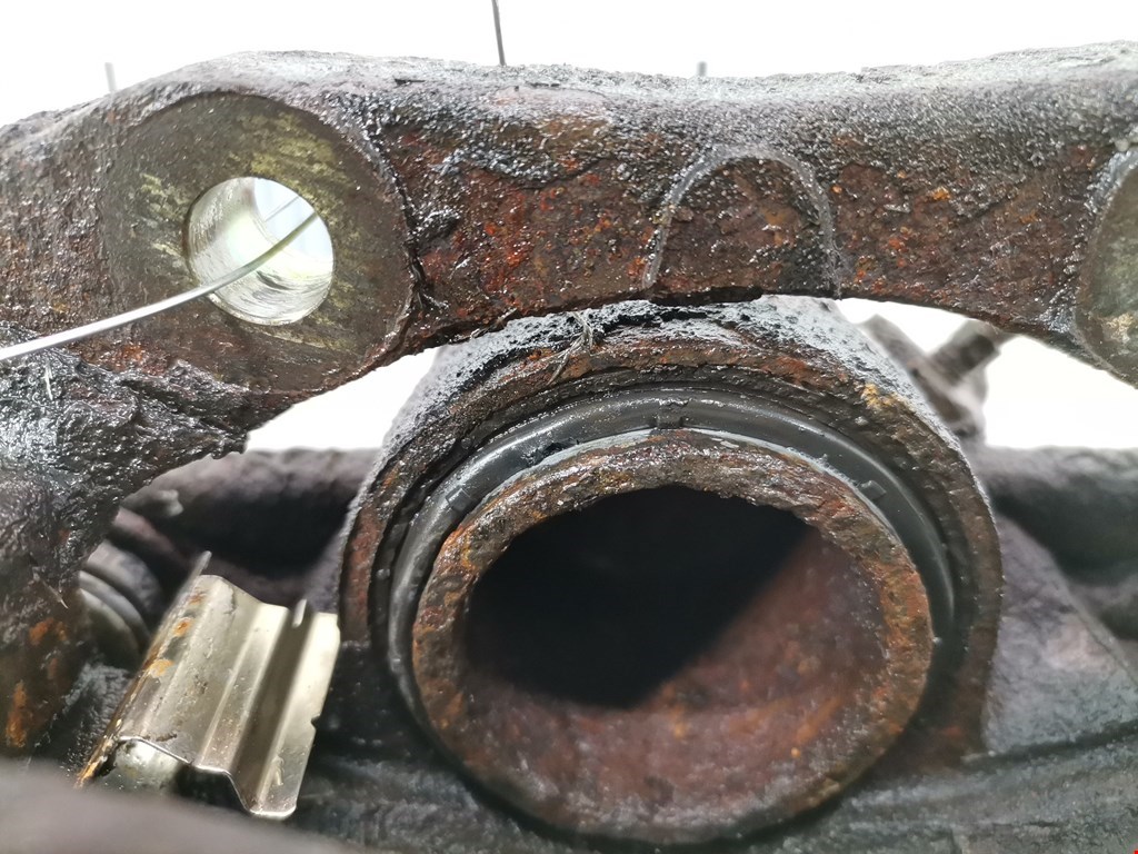 Суппорт передний правый PEUGEOT 206 1998-2012