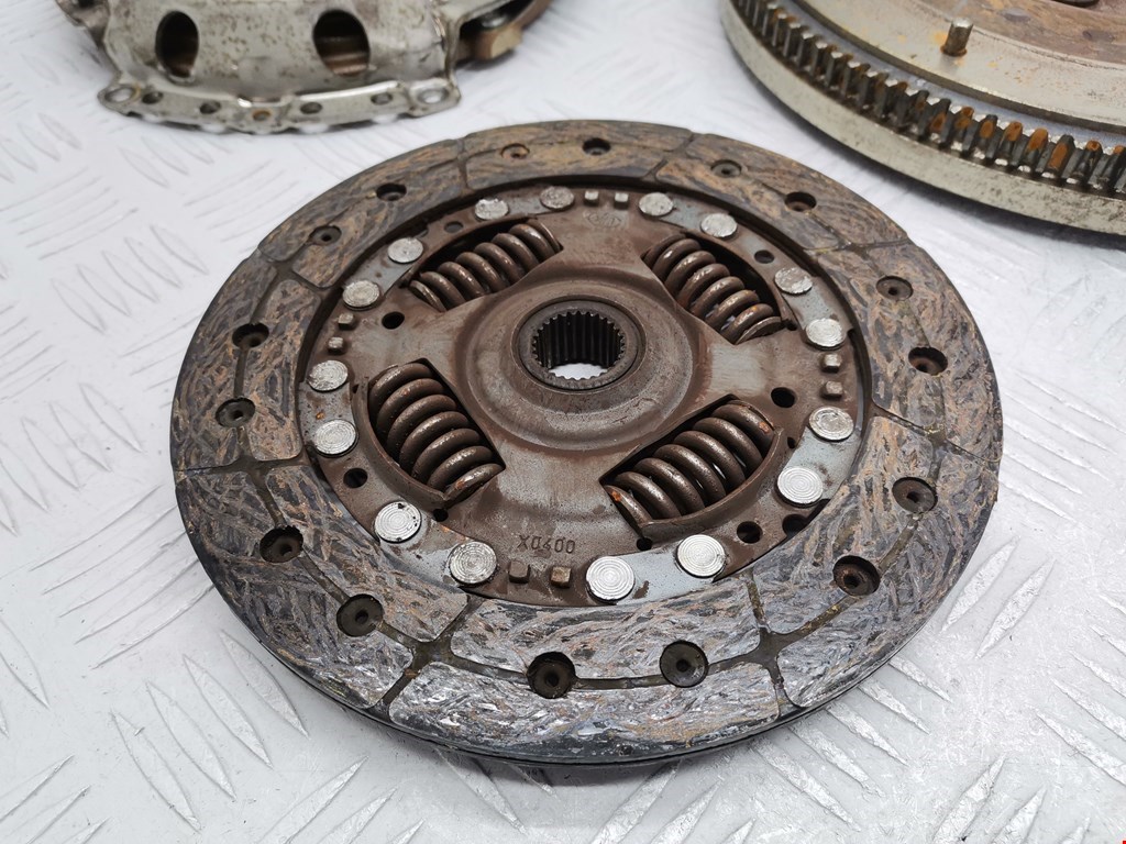 Маховик (демпфер сцепления) VOLKSWAGEN Fox 2005-2011